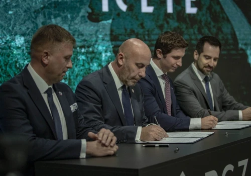 ICEYE i PGZ chcą zbudować system łączności satelitarnej dla Wojska Polskiego