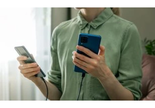 Zmiana telefonu i operatora bez stresu – backup, przeniesienie danych i numeru krok po kroku