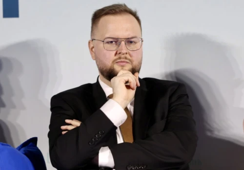 Pfizer egzekwuje miliardy od Polski. 