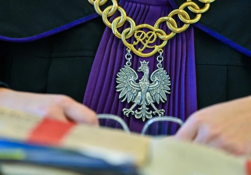 Horror w Przemkowie. Sąd złagodził karę dla dzieciobójcy. Matka idzie za kratki