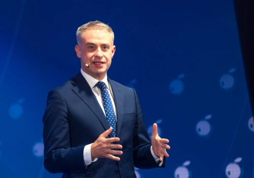 Politycy bezkarnie sieją fake newsy. Gawkowski: „trzeba wskazywać ich palcem”