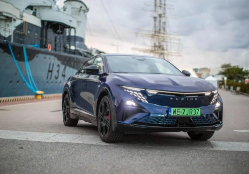 Alpine A390 ma problem ze sprzedażą, produkcja ma spaść do 15 aut dziennie