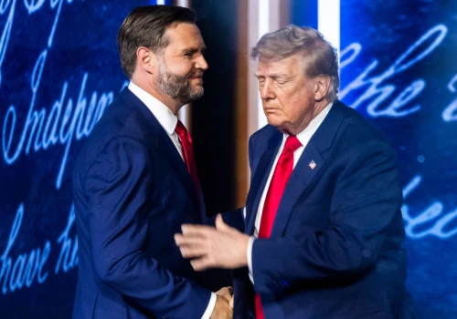 Zaskakujące wystąpienie wiceprezydenta USA. Różniło się od przekazu Trumpa