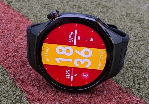 Test HUAWEI Watch GT 7 Pro. Tytanowy gadżet z arsenału Q