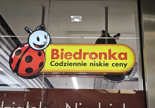Od rana zacznie się w Biedronce. Gigantyczna promocja i gratisy. Tylko jeden dzień