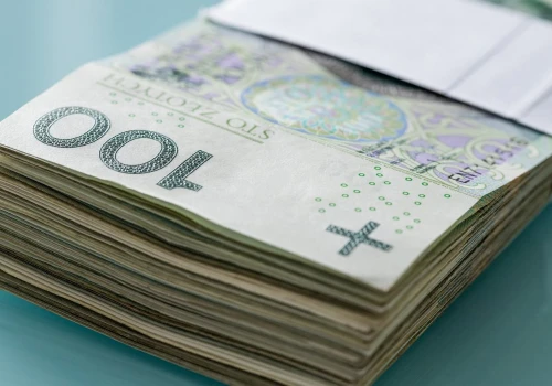Praca z wolnymi weekendami i z pensją do 14 tys. złotych. Wystarczy konkretny fach