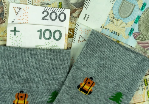 Tyle Polacy odłożyli na czarną godzinę. Co czwarta osoba nie ma ani złotówki