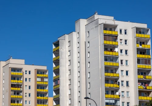 Podatek od mieszkań i domów. Fiskus przestanie wybierać, kto ma go zapłacić