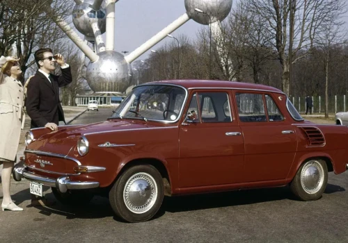Ta Skoda przez lata była wrostem. Żółte tablice jej nie uratowały