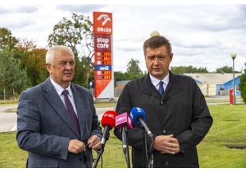 Posłowie PiS o cenach paliw. Padł apel do rządu