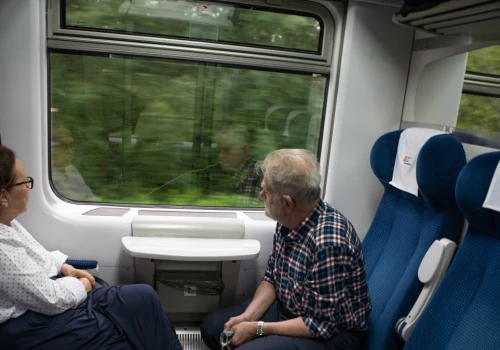 Zniżka na PKP dla seniorów. O tym trzeba pamiętać