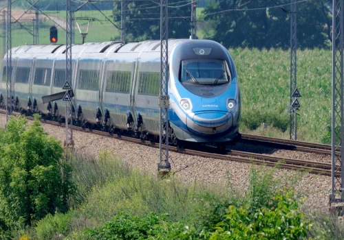 3 minuty oszczędności kosztem całego regionu. Kontrowersyjny projekt nowego rozkładu PKP
