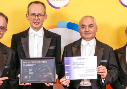 Muzyka, humor i... kosmos. Grupa MoCarta powraca w pełnym składzie