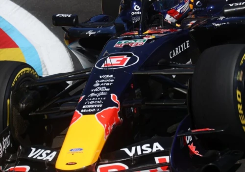 Verstappen nie odpuszcza Hamiltonowi. „Mój wyścig mógł skończyć się w T2”