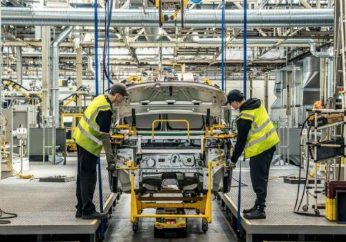 Stellantis inwestuje 24 mld euro w USA. W Europie stawia na Chińczyków