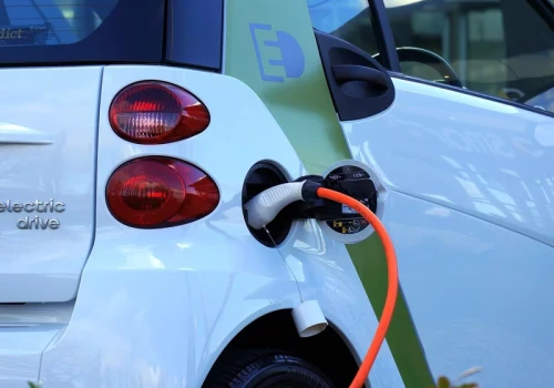 Europejczycy nie chcą elektryków. W Polsce wynik jest druzgocący