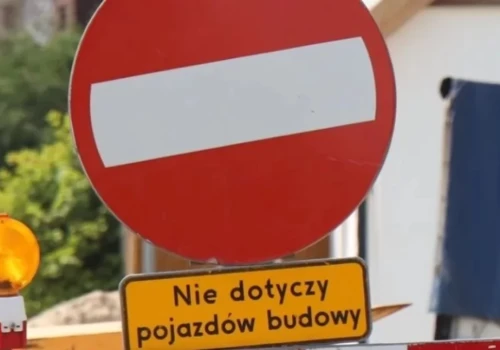 Zamknięcie dróg w Ciechanowcu. Kierowców czekają objazdy