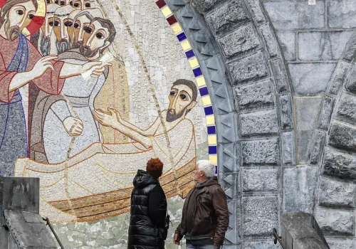 Czy zasłonić mozaiki Rupnika? Głos osoby skrzywdzonej