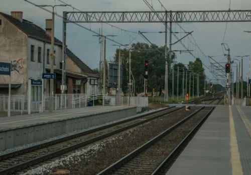 Stracisz prawo jazdy za wjazd na przejazd kolejowy. Szkoda, że nic to nie da