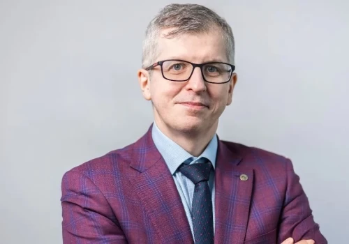 Prof. Piotr Rutkowski w czołówce naukowców medycyny. 5. miejsce w Polsce w rankingu Research.com