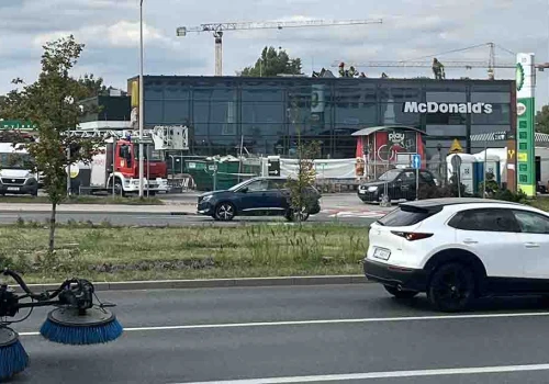 Zielona Góra. Pożar na dachu restauracji McDonald