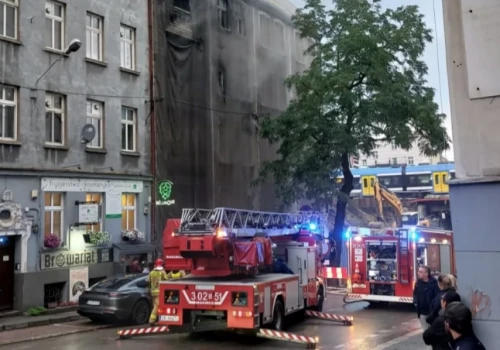 Pożar w kamienicy przy ul. Francuskiej. To już trzeci raz w tym budynku
