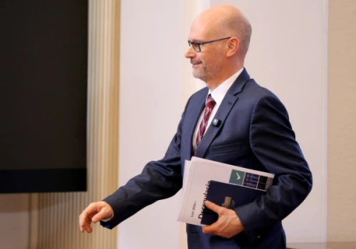 Berek chce przeciąć „dziwną dyskusję”. Zwróci się do prezydenta