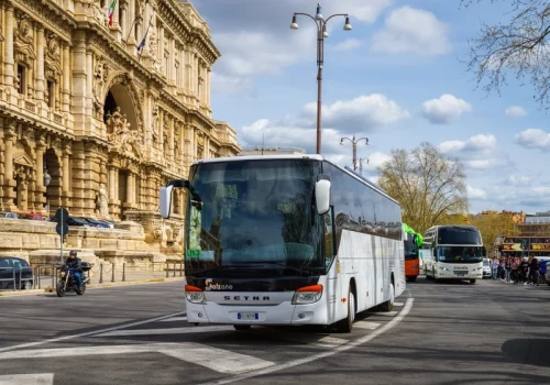 Polski autokar okradziony w Rzymie. Biuro podróży umywa ręce