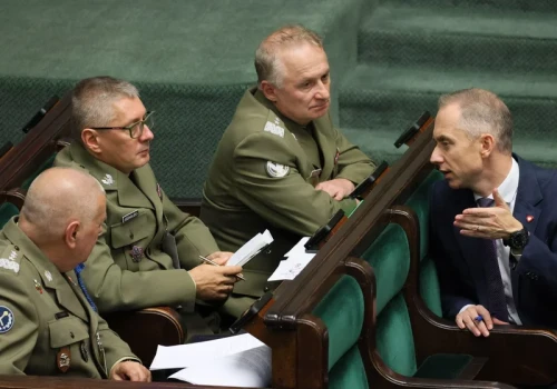 Atak przy granicy z Polską. Kamery w Sejmie nagrały reakcję generałów