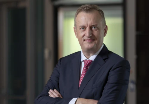 Unimot potroił zysk netto, ale kurs runął. W tle podatki i opłaty