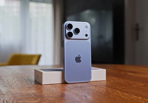 Nie narzekaj na cenę iPhone'a 18 Pro. Było już znacznie drożej