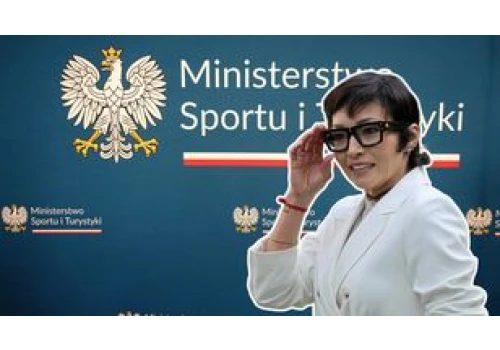 Prokuratura w budynku Ministerstwa Sportu i Turystyki. W tle feralny raport o Polakach