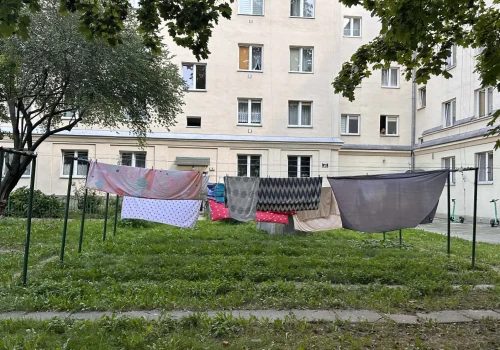 „Zajrzyj do Huty” wraca. Schrony, zabytkowe autobusy, spacery i dziesiątki wydarzeń