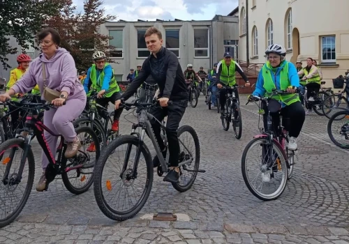 Złotów na pełnych obrotach! Ponad 60 osób ruszyło w rowerową trasę