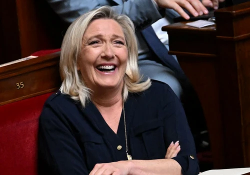 Francja: Marine Le Pen faworytką wyborów prezydenckich, lewica z szansą na II turę