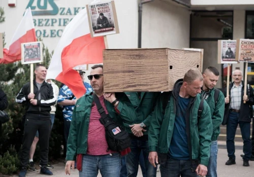 Miliony na zaległe pensje pracowników upadłej firmy, której ZUS zablokował konta