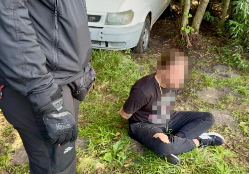 Zlikwidowana „dziupla” samochodowa, odzyskana Toyota, trzech zatrzymanych – kolejna akcja Grupy „Orzeł”