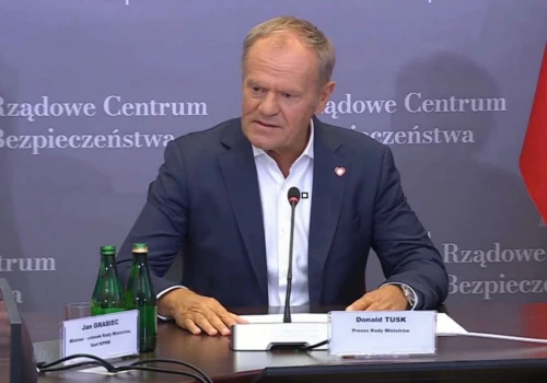 Tusk skłamał w sprawie raportu CIA. A potem pojechał rozdawać miliardy Ukrainie