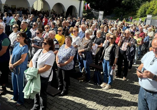 „Burzmy mury, budujmy mosty”. Wielkie spotkanie trzech narodów