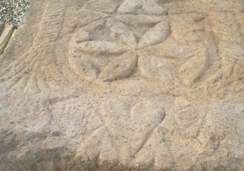 Wykopaliska odsłoniły synagogę z czasów Jezusa. W środku znajdował się tajemniczy kamień