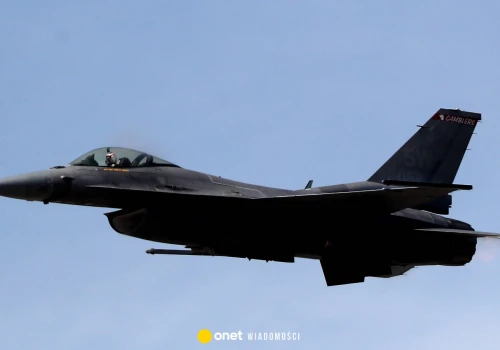 Samolot nad ośrodkiem Donalda Trumpa. Interweniował myśliwiec F-16