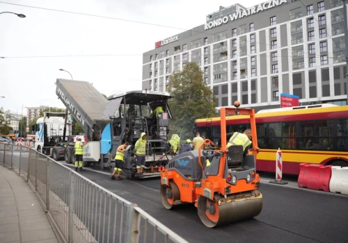 Rondo Wiatraczna znów zwężone. Od poniedziałku kolejny etap remontu