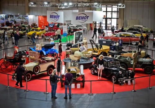 Trwają jubileuszowe targi Retro Motor Show