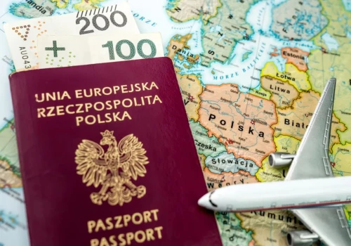 Paszportowa przepaść: polski dokument w czołówce, białoruski traci aż 9 pozycji