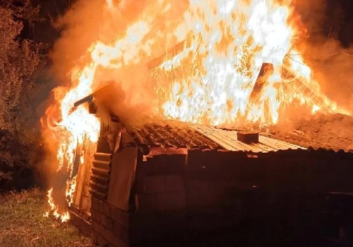 Po kłótni z teściową podpaliła jej budynki gospodarcze. Policja zatrzymała podpalaczkę