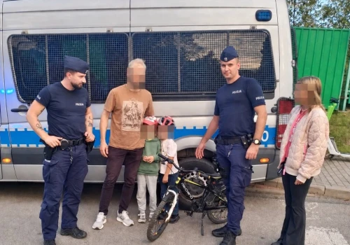 Poszukiwania chłopców zakończone szczęśliwie. Policjanci odnaleźli dzieci na Bielanach