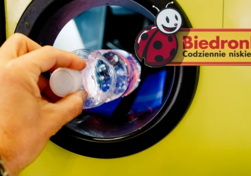 Biedronka zmienia zasady zwrotu butelek i puszek. Klienci dostaną znacznie więcej czasu