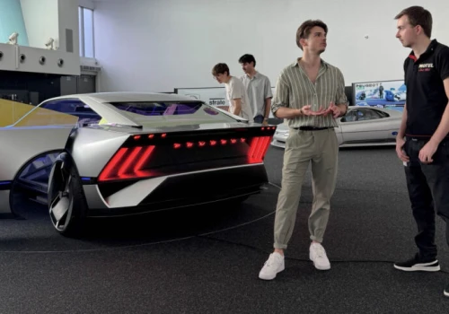 Tak rodzą się projekty jutra. Peugeot stawia na młode talenty w dziedzinie designu