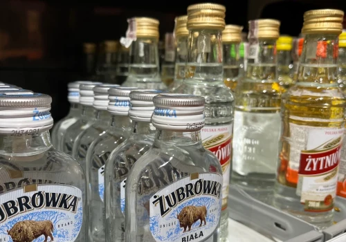 Zakaz sprzedaży alkoholu od 22 do 6 rano. Czekałem, aż lobby wykona swój ruch