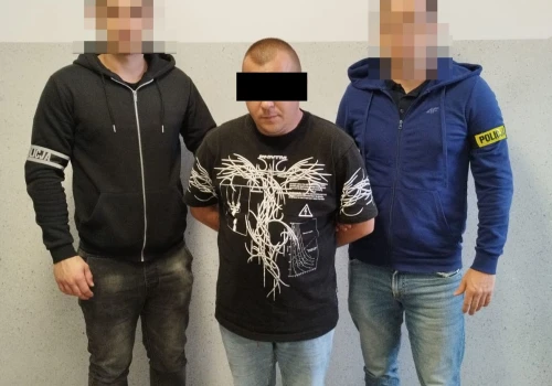 2,5 promila po zderzeniu dwóch Toyot w Lublinie. Policja wystąpiła o deportację 35-latka